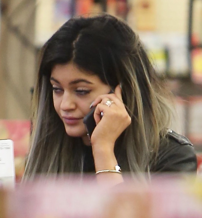 Access_Kardashian_01.jpg