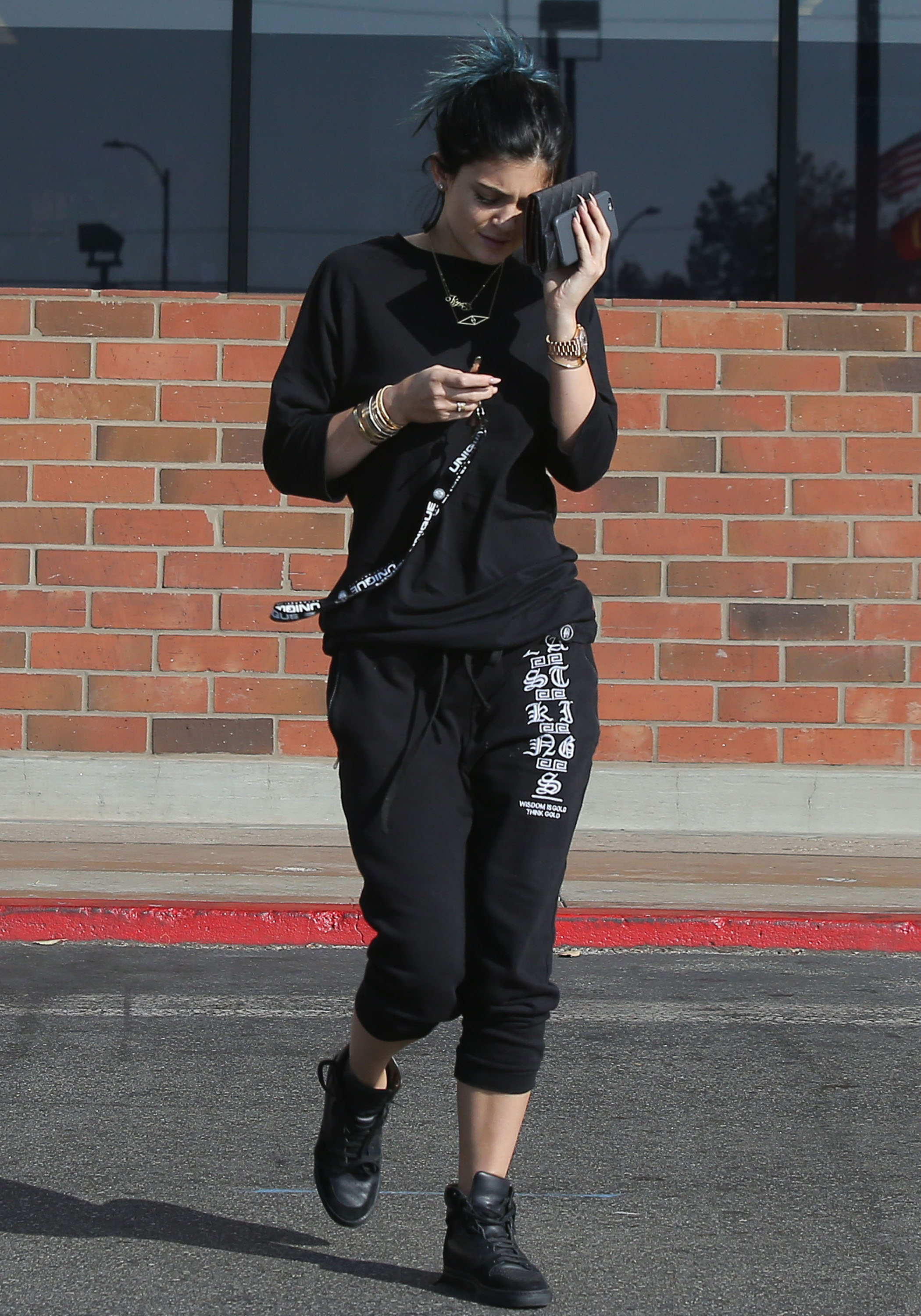 Access_Kardashian_04.jpg