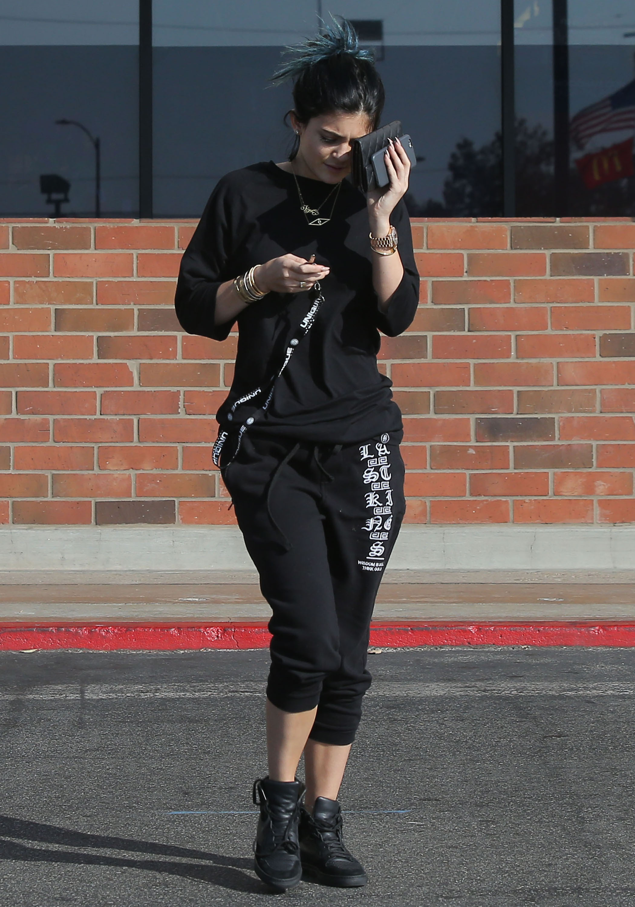 Access_Kardashian_05.jpg