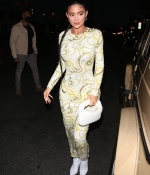 Access_Kardashian_002.jpg