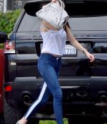 Access_Kardashian_05.jpg