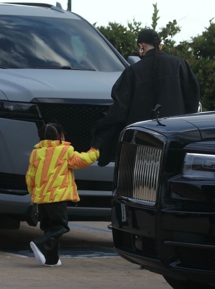 Access_Kardashian_010.jpg