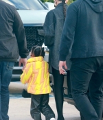 Access_Kardashian_005~0.jpg