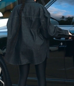 Access_Kardashian_011~0.jpg