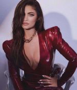Access_Kardashian_02.jpg