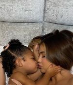 Access_Kardashian_02.jpg