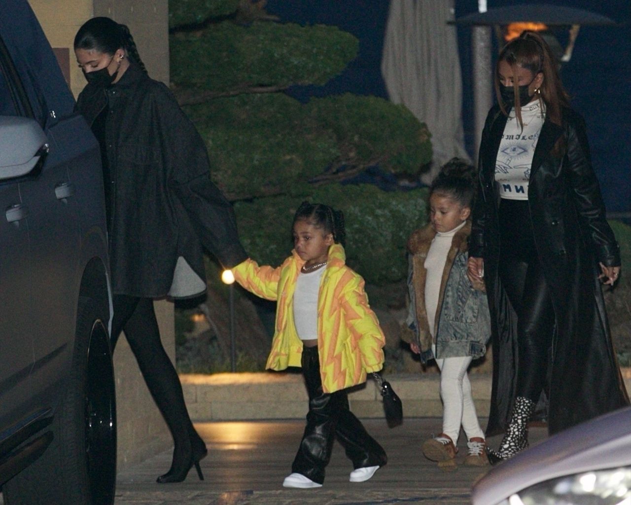 Access_Kardashian_004.jpg