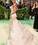 Access_Kardashian_01.jpg
