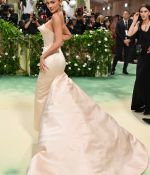 Access_Kardashian_08.jpg