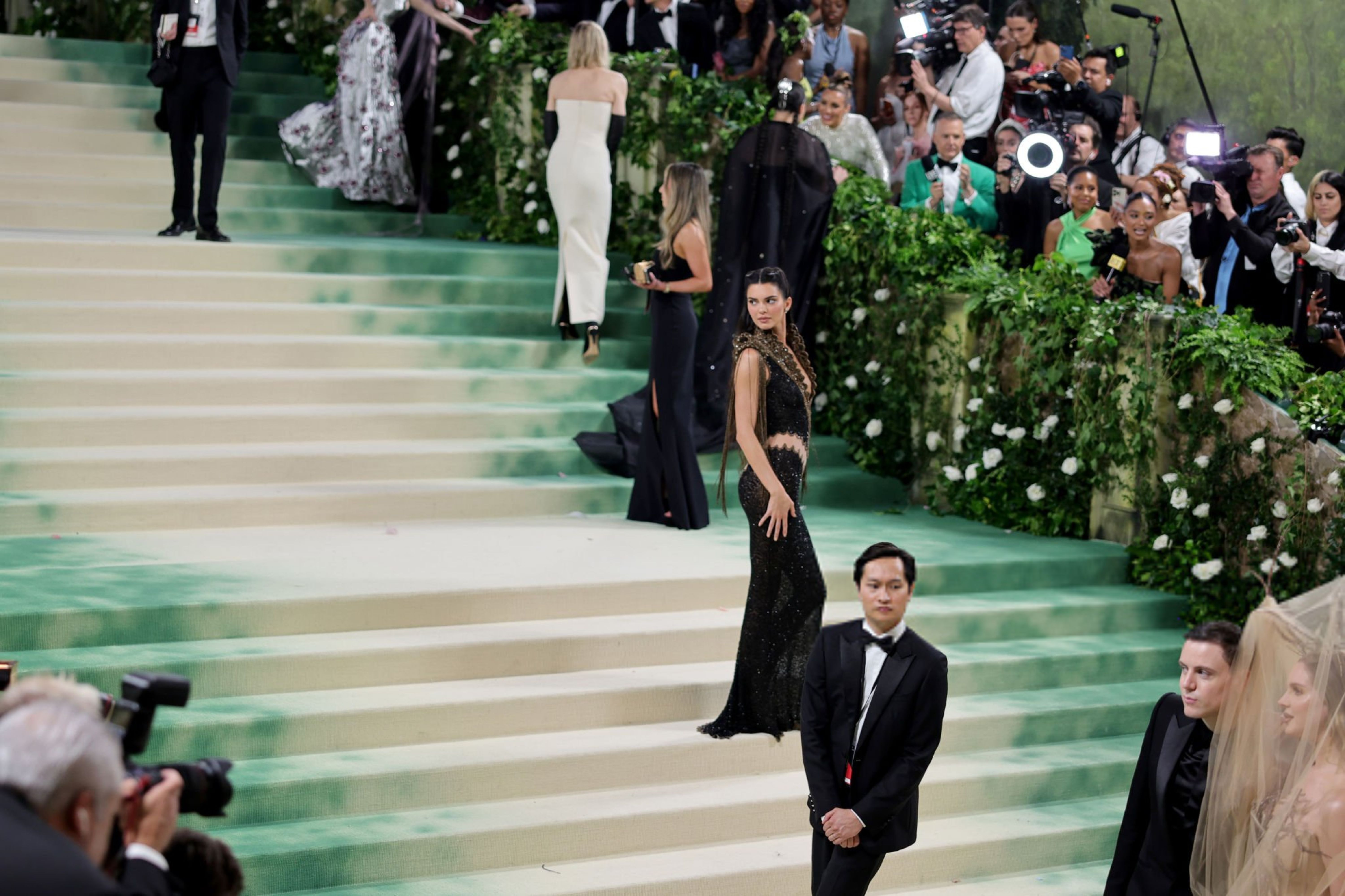 Access_Kardashian_003~1.JPG