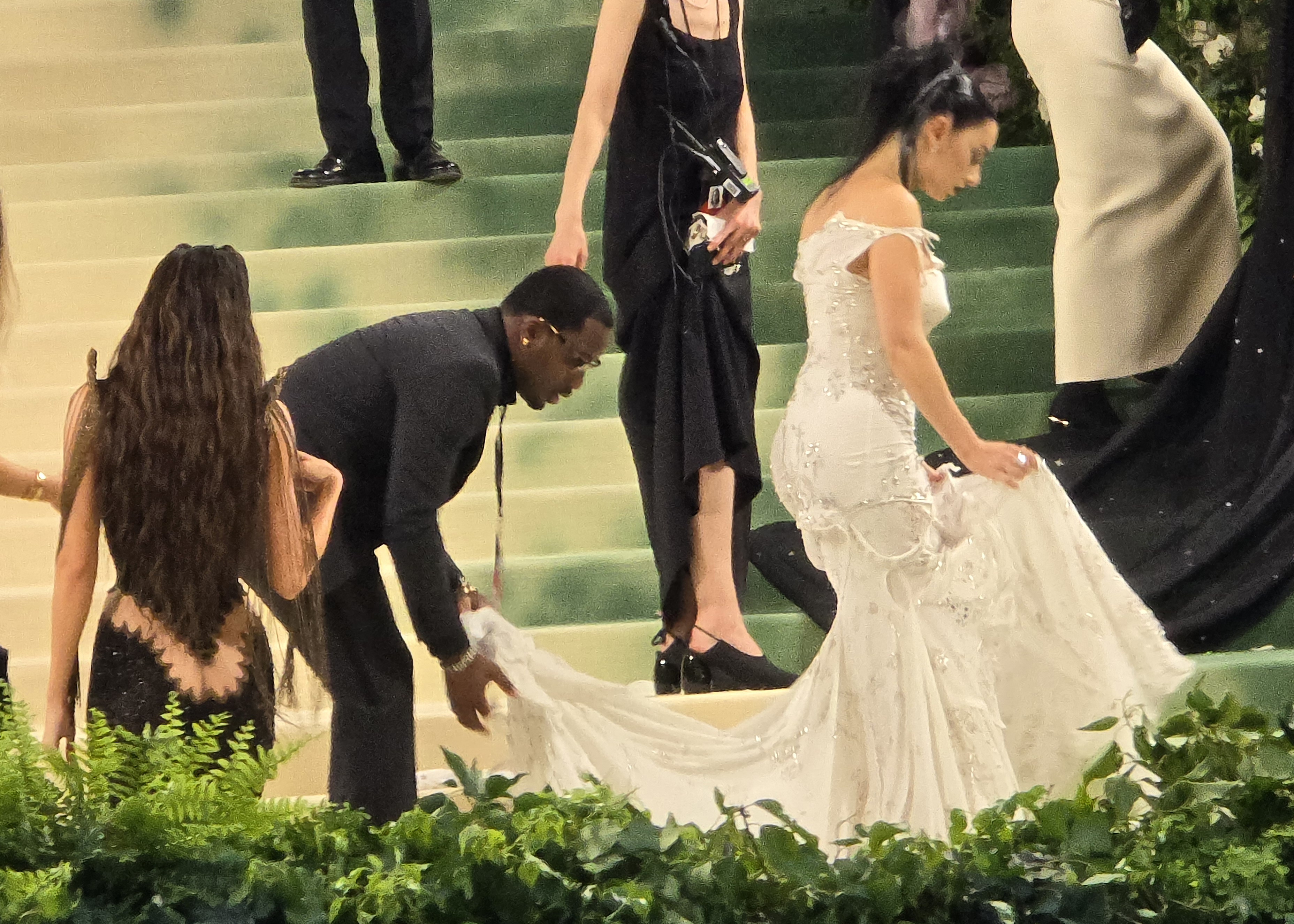 Access_Kardashian_28229.jpeg