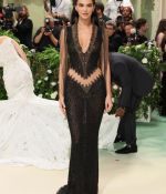 Access_Kardashian_003~0.JPG