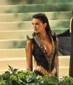 Access_Kardashian__281129.jpeg