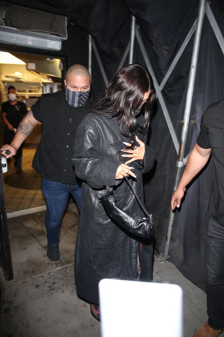 Access_Kardashian_002.jpg