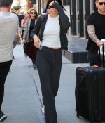 Access_Kardashian_28129.jpeg