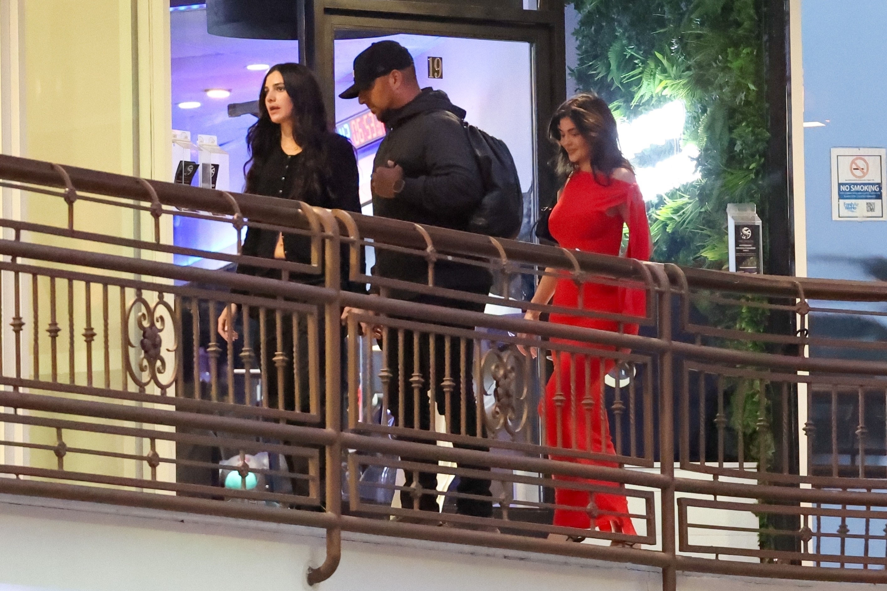 Access_Kardashian_282229.jpeg