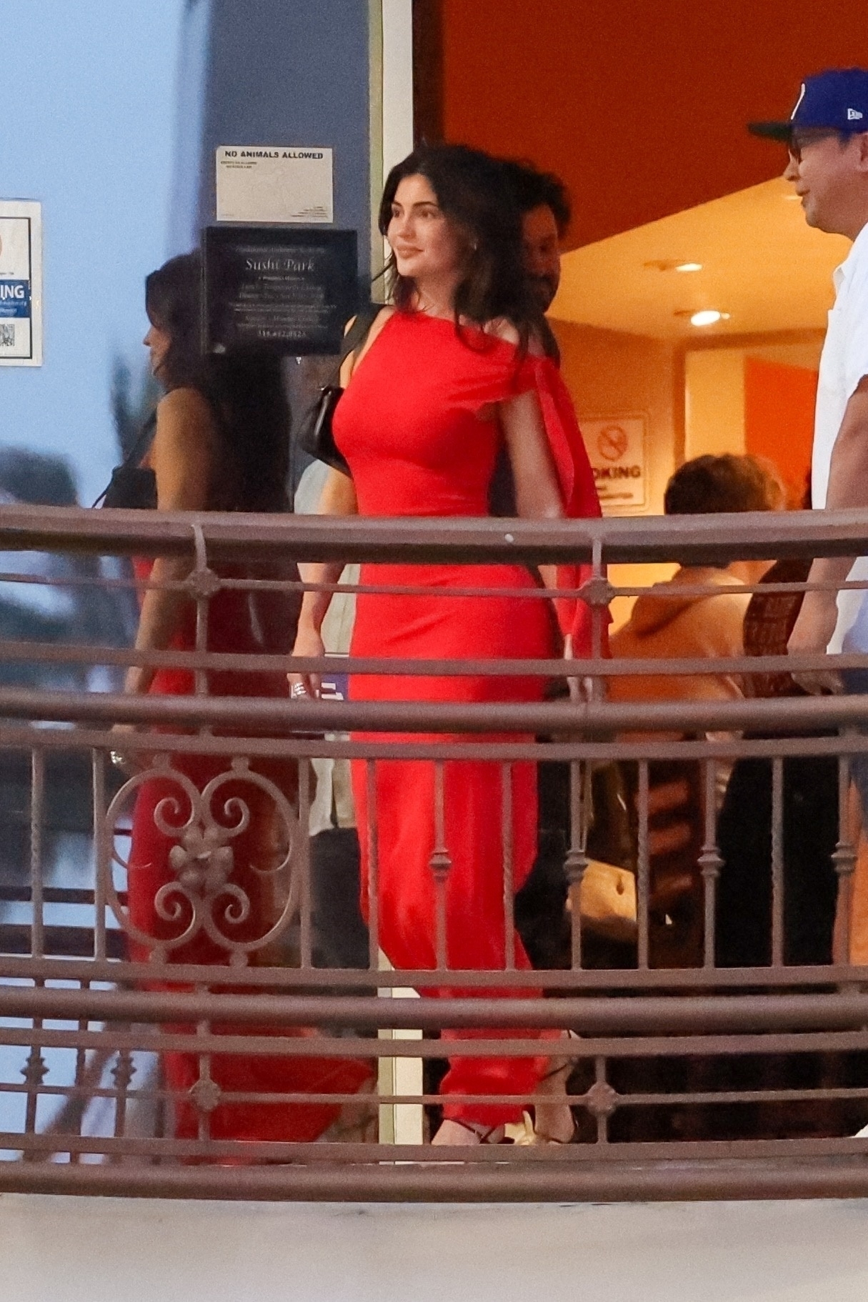 Access_Kardashian_282929.jpeg