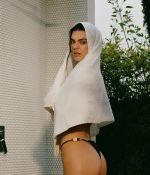Access_Kardashian_28629~0.jpeg