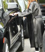 Access_Kardashian_01.jpg