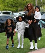 Access_Kardashian_093.jpg
