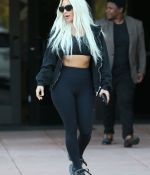 Access_Kardashian_05.jpg