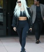 Access_Kardashian_06.jpg