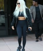 Access_Kardashian_07.jpg
