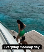Access_Kardashian_002.jpg