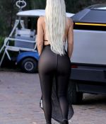 Access_Kardashian_02.jpg