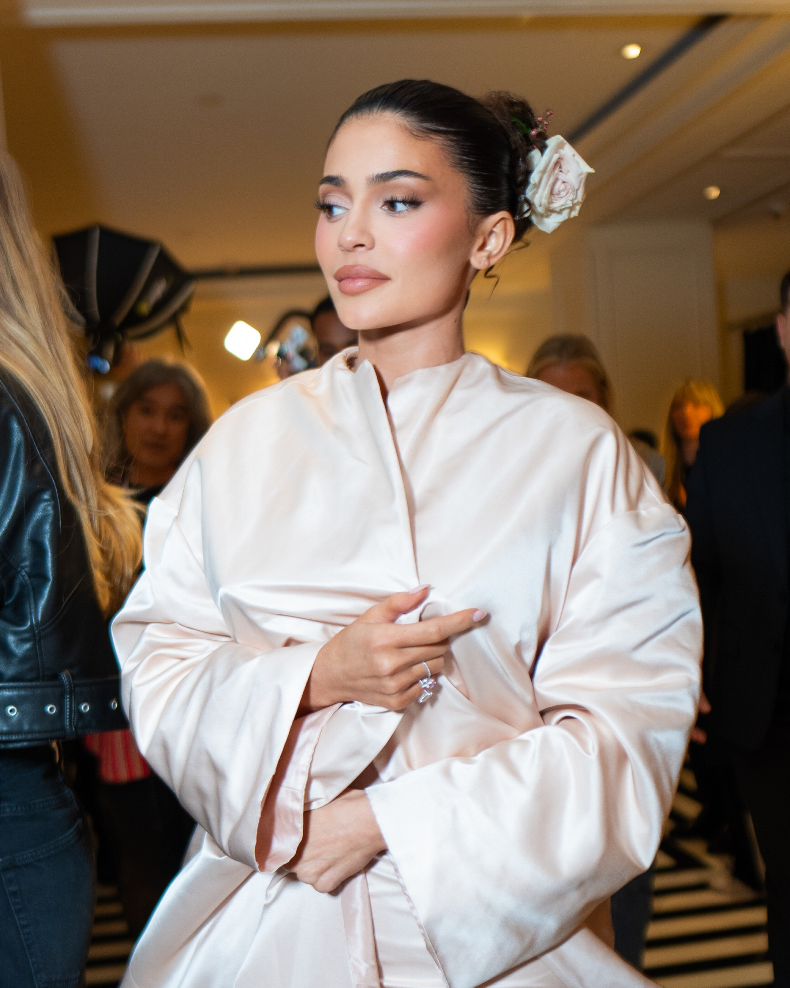 Access_Kardashian_03.jpg