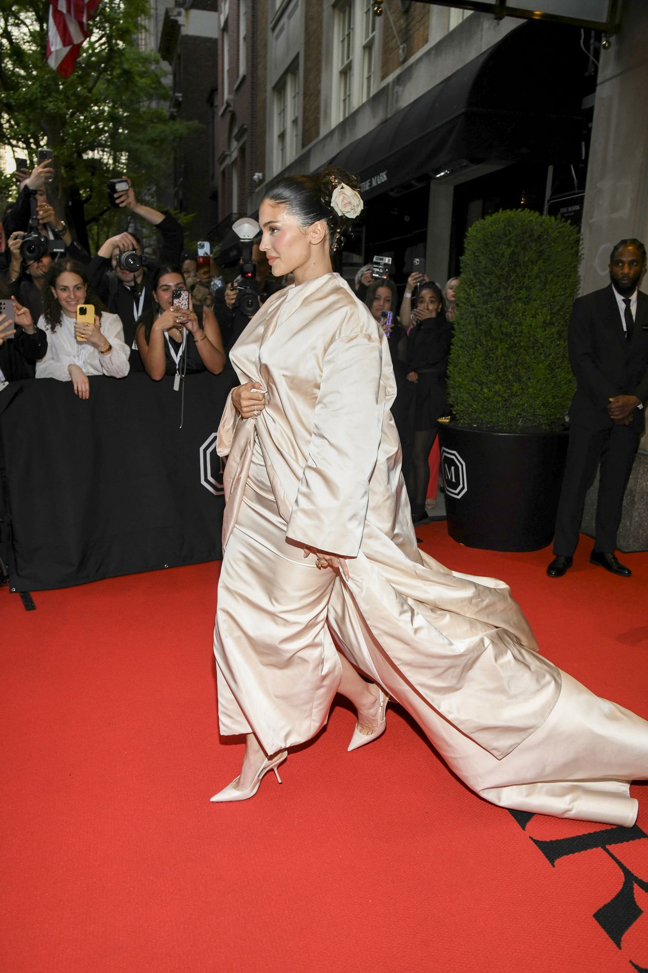 Access_Kardashian_08.jpg