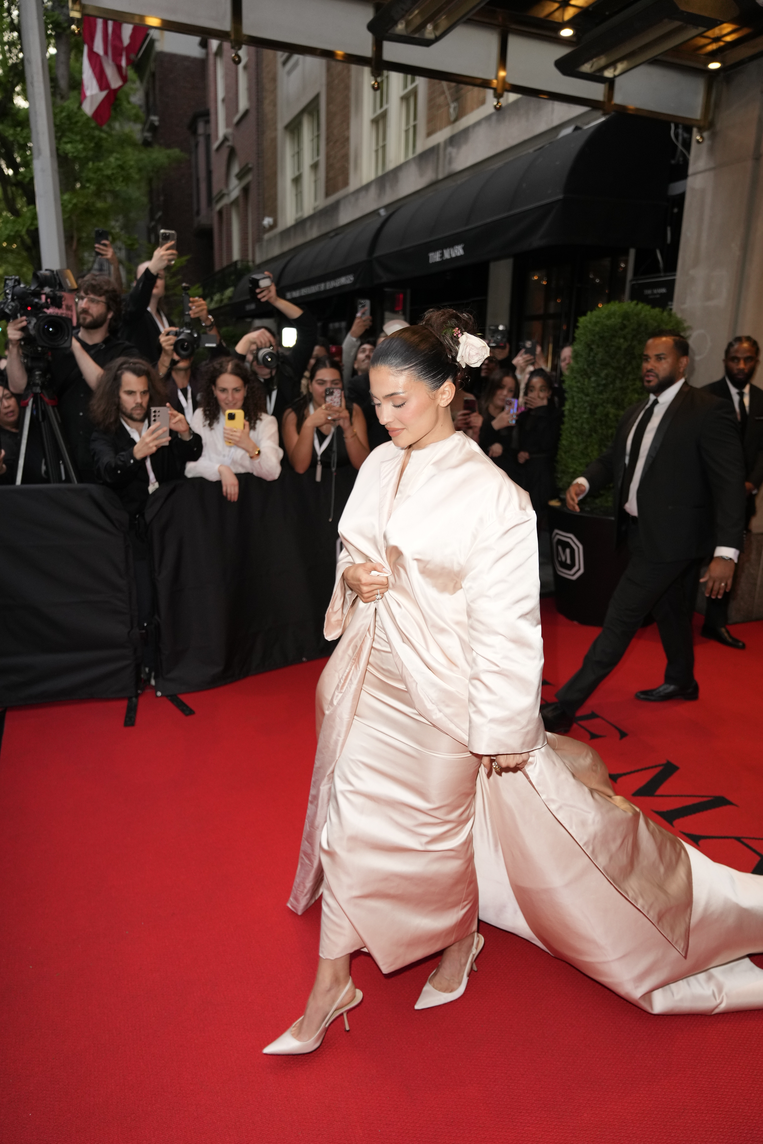 Access_Kardashian_09.jpg