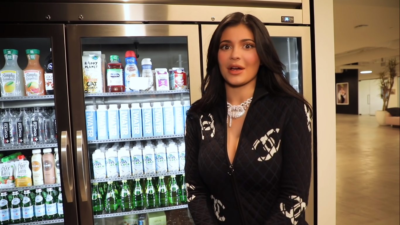 Access_Kardashian_015.png