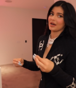 Access_Kardashian_07.png
