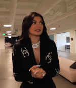 Access_Kardashian_09.png