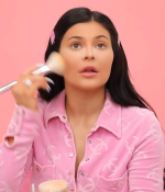 Access_Kardashian_09.png
