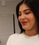 Access_Kardashian_02.png