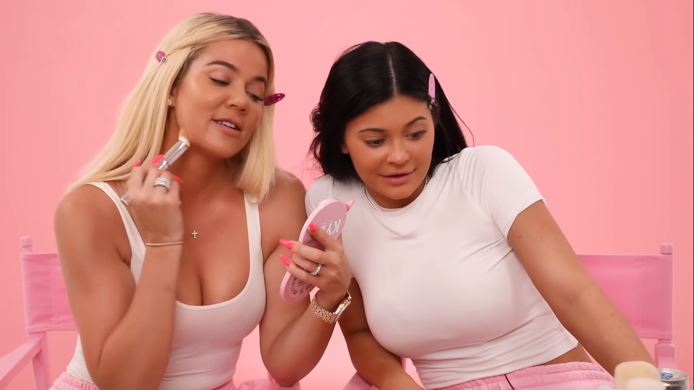 Access_Kardashian_06.png