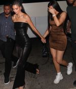 Access_Kardashian_02.jpg