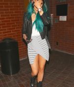 Access_Kardashian_02~0.jpg