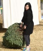 Access_Kardashian_02.jpg