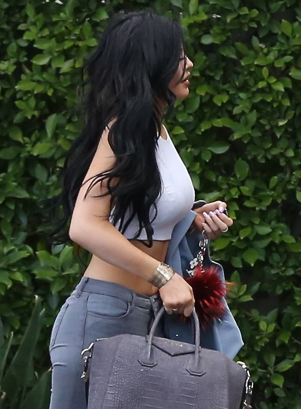 Access_Kardashian_07.jpg