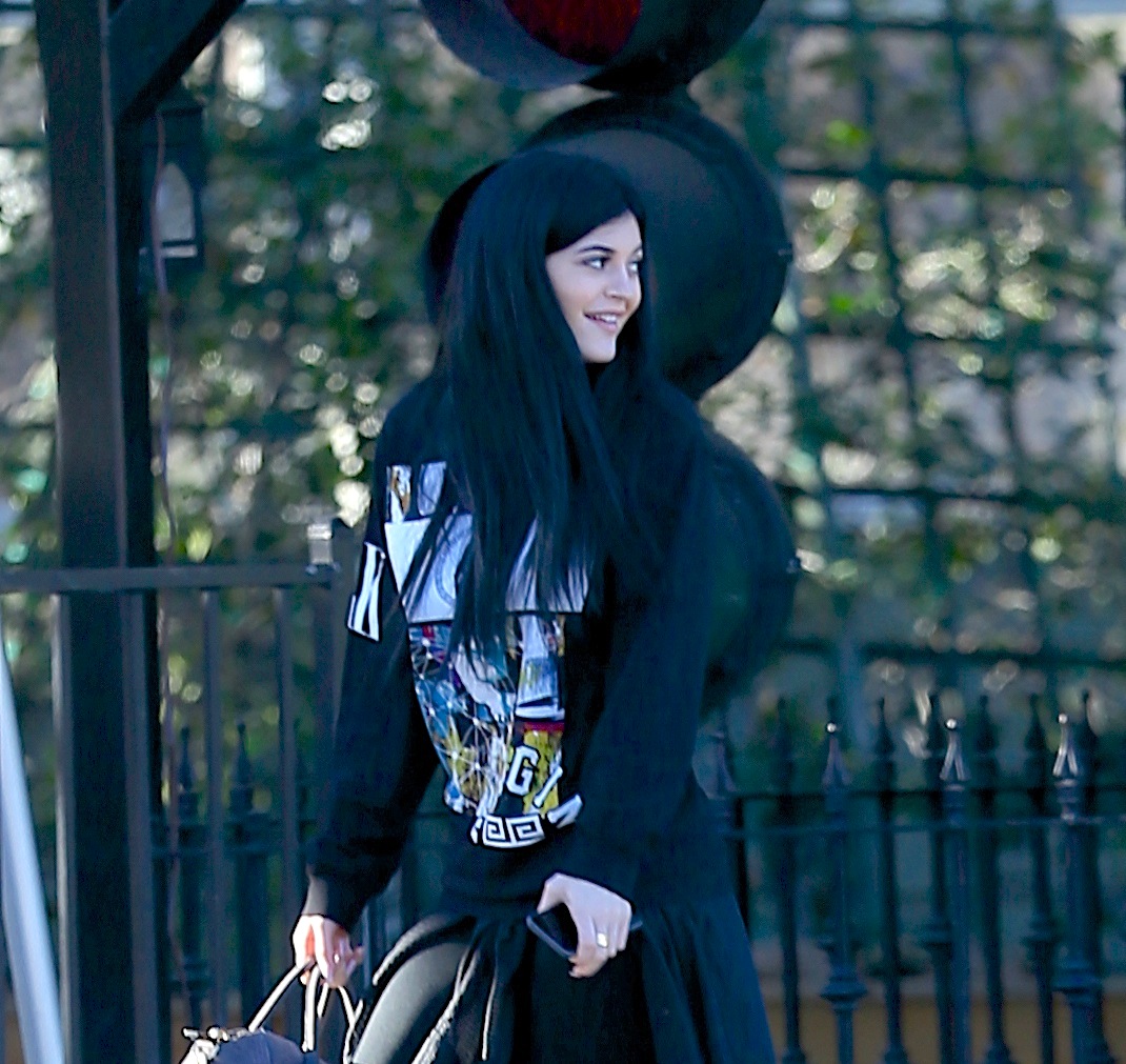 Access_Kardashian_07.jpg