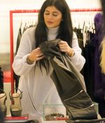 Access_Kardashian_010.jpg