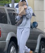 Access_Kardashian_03.jpg