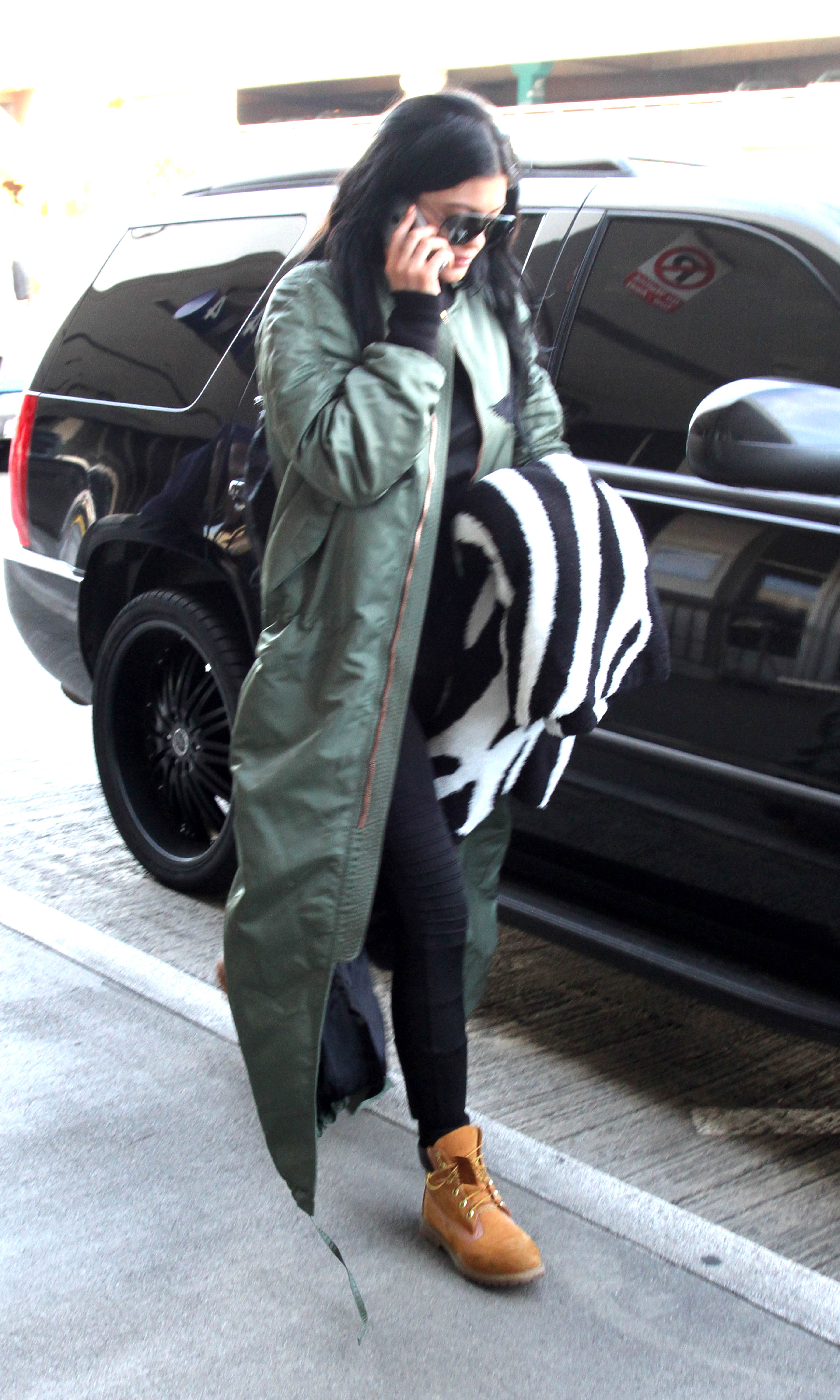 Access_Kardashian_02.jpg