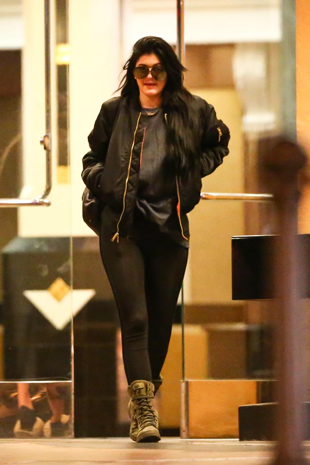 Access_Kardashian_02.jpg