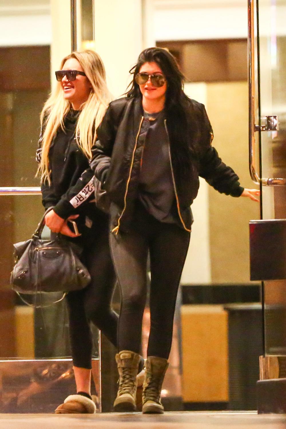 Access_Kardashian_03.jpg