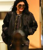 Access_Kardashian_01.jpg