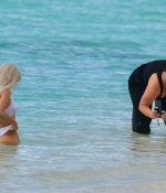 Access_Kardashian024.jpg